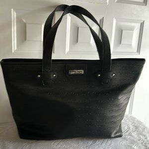 Náutica Travel Tote bag in color Black .